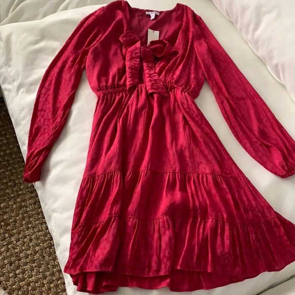 Bran new, pink bar dress - Picture 1 of 5